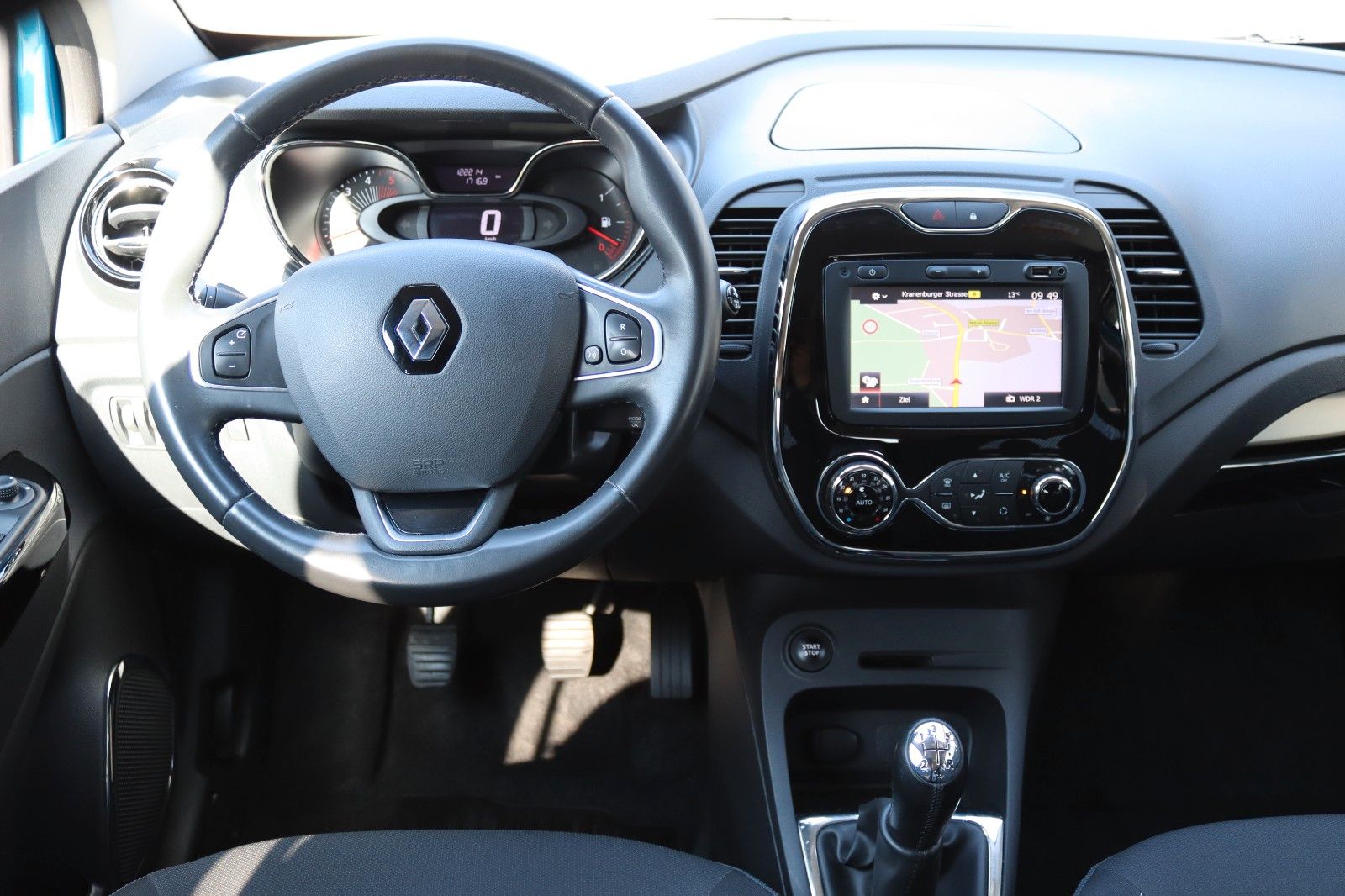 Fahrzeugabbildung Renault Captur Intens 1.5 Dci KLIMAAUT NAVI SITZHZG AHK